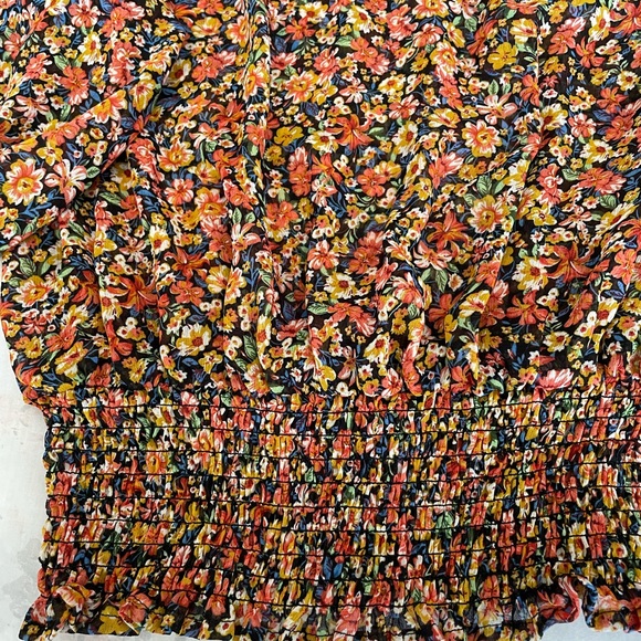 Only women’s top - Picture 5 of 5